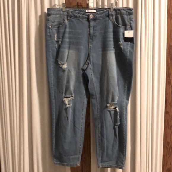 Eloquii Elements Distressed Girlfriend Jean - Picture 5 of 13